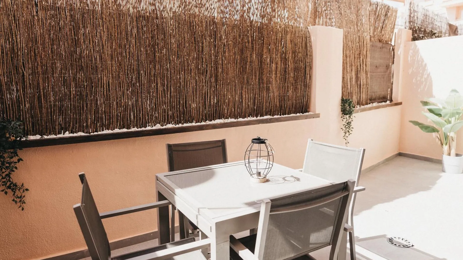 Biasa Holidays Torrox Apartmán